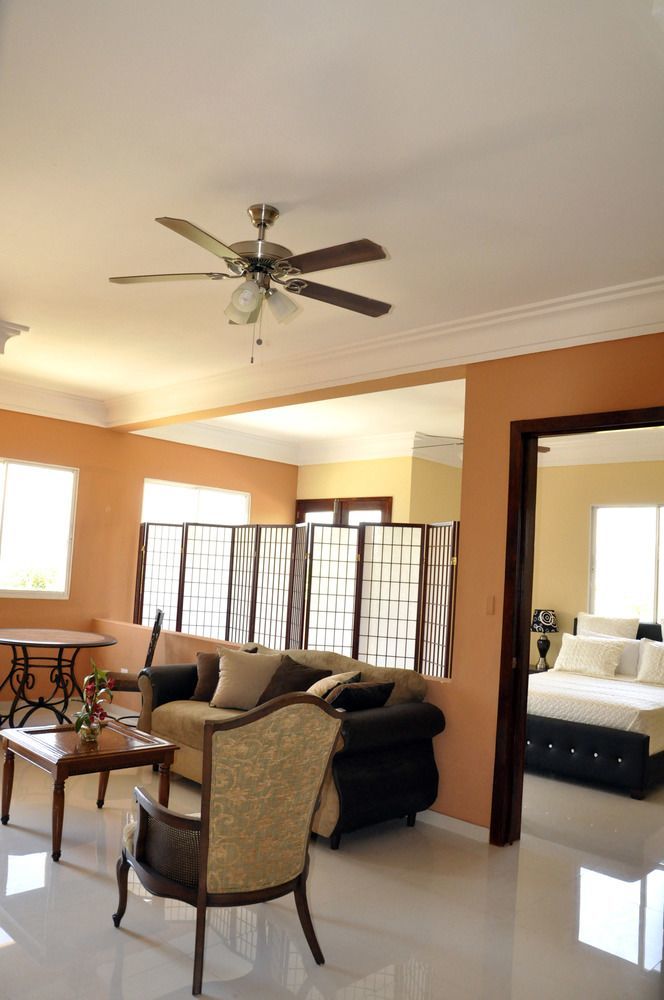 Sams Hotel ปอร์โตแปรงซ์ ภายนอก รูปภาพ